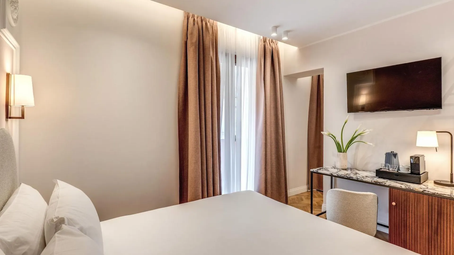 Hotel Fori Imperiali Rome 3*,