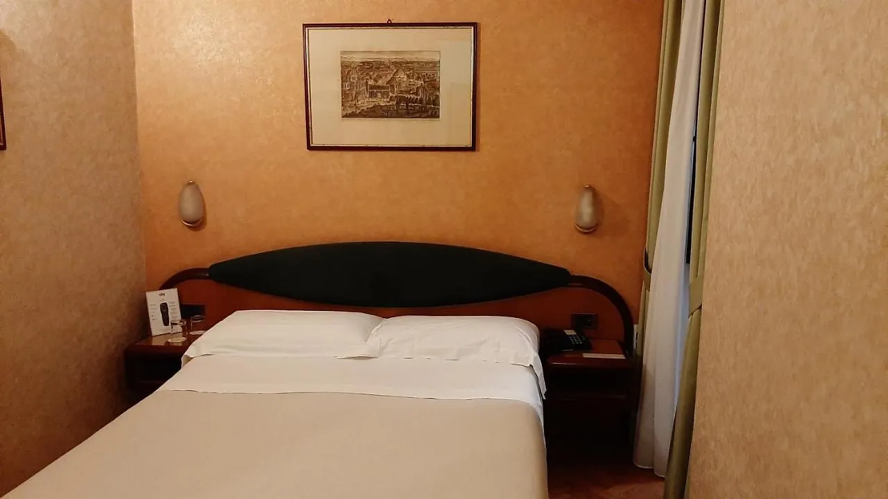 Hotel Fori Imperiali Rom 3*,  Italien